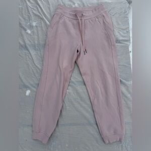 Lululemon Scuba High-Rise Jogger *Fleece 28" in Pink Mist, Size 6